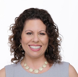 7 Keys to Attracting Your Clients Through Speaking by Leisa Reid